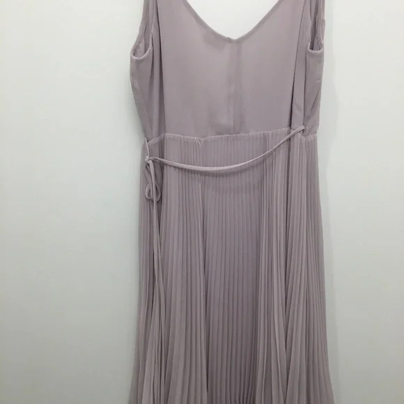 Beautiful Wilfred Beaune dress - size M - very good condition - Picture 7 of 13